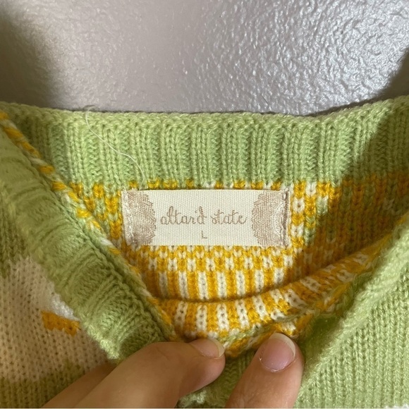 Alter’d State Daisy Knit Crop Top - Picture 4 of 5